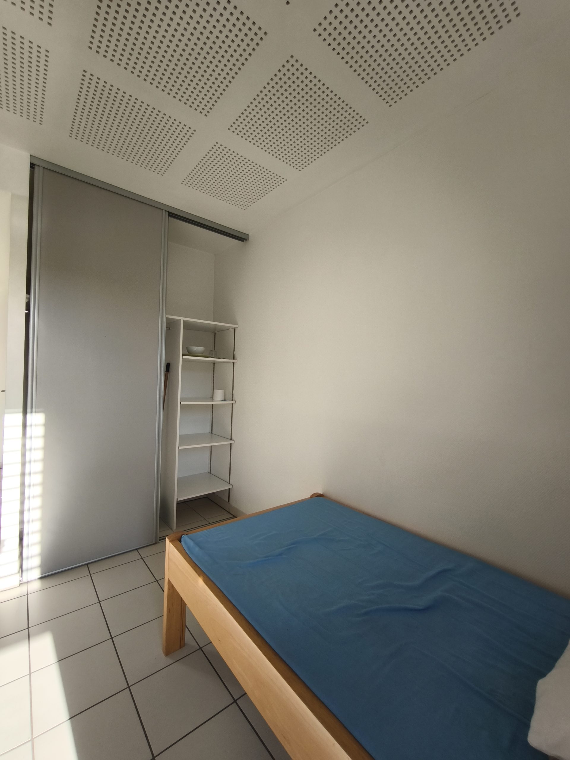 CHAMBRE CHAMBRE